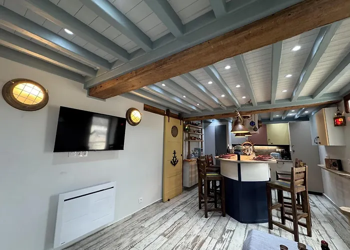 Riva Bella Marine Apartment